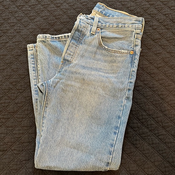Levi’s 501 Cropped - Picture 4 of 7